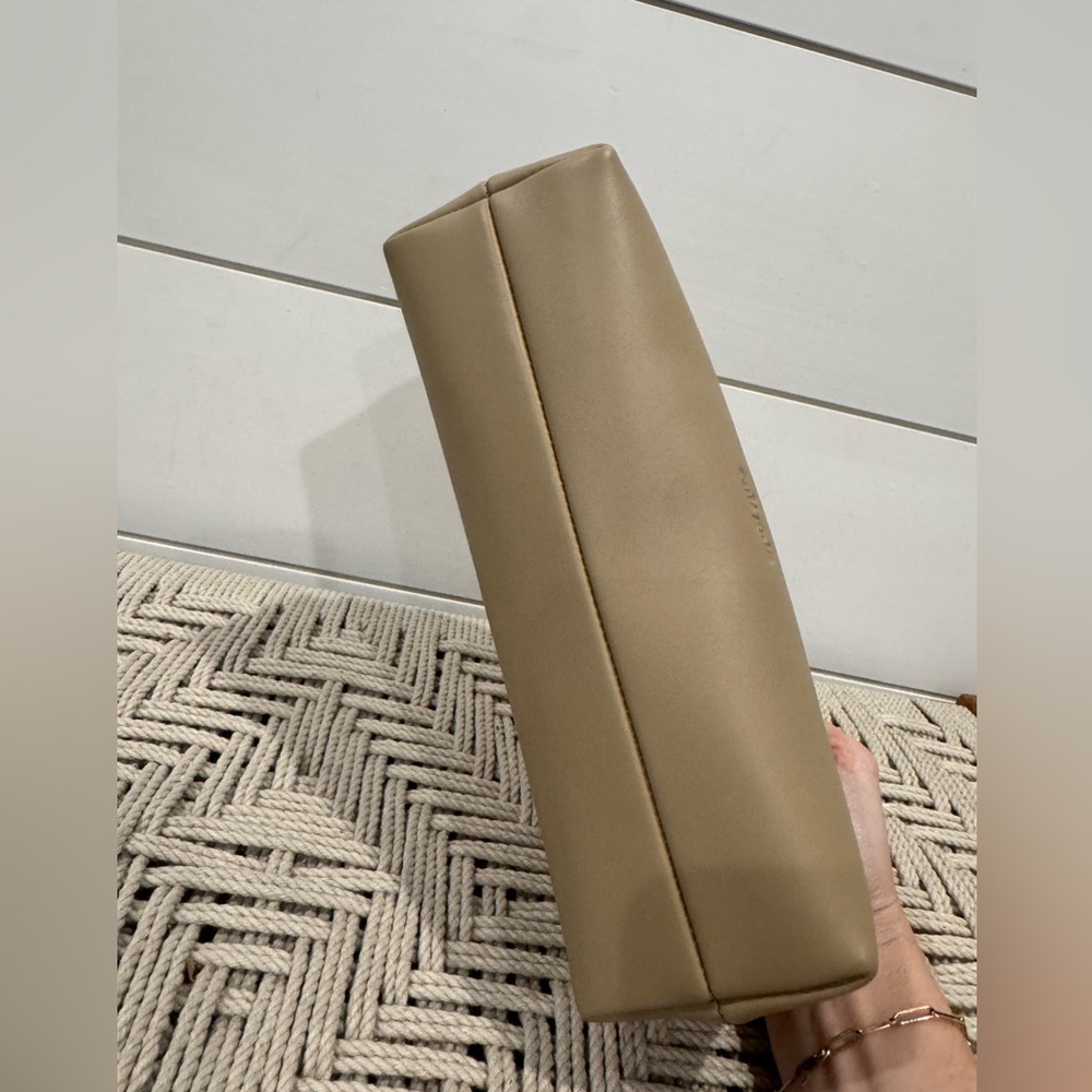 NEW Cult Gaia tan leather Una clutch - Picture 7 of 7